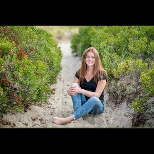 Meet your Posher, Nicole